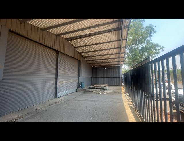 2,700M² WAREHOUSE TO LET IN HERMANSTAD